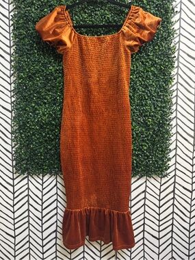 Simplee Apparel Rust Orange Smocked Midi with Puff Sleeves